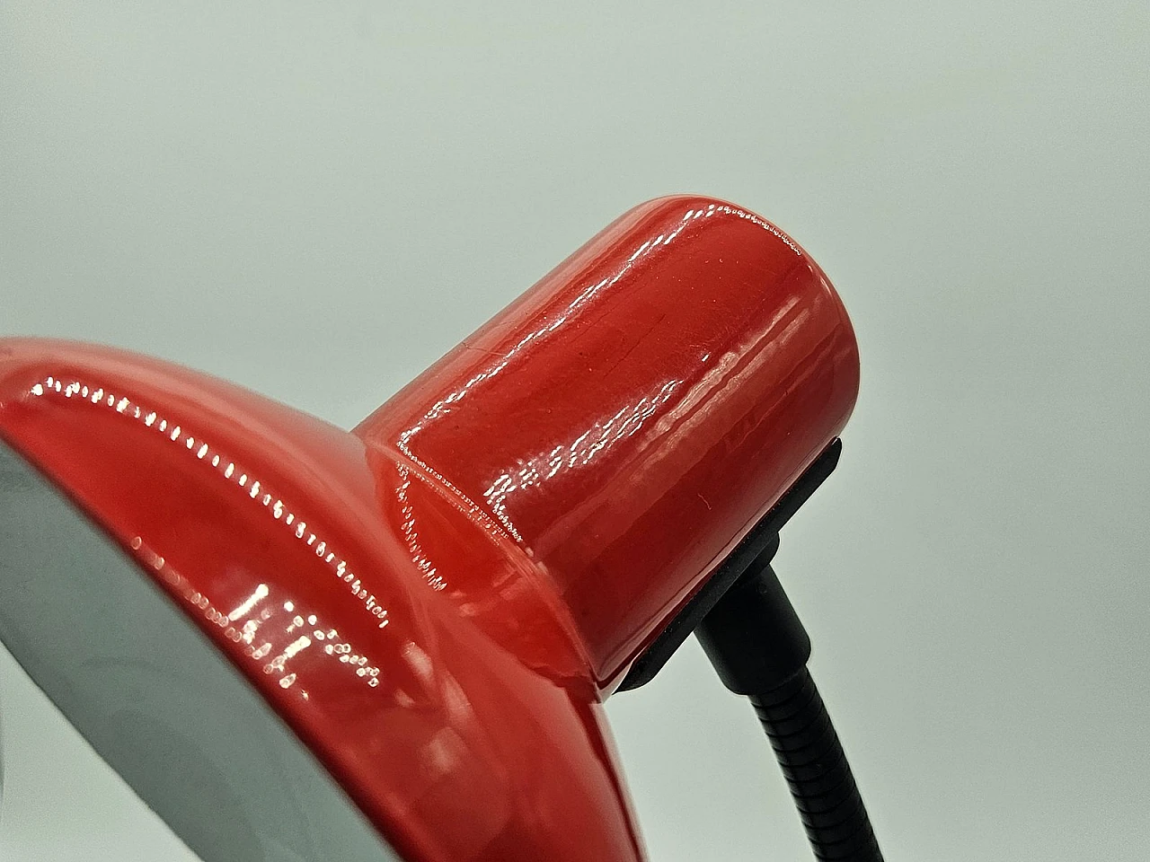 Lampada da tavolo rossa di Veneta Lumi, anni '80 6