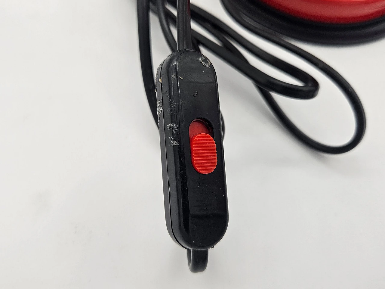 Lampada da tavolo rossa di Veneta Lumi, anni '80 10