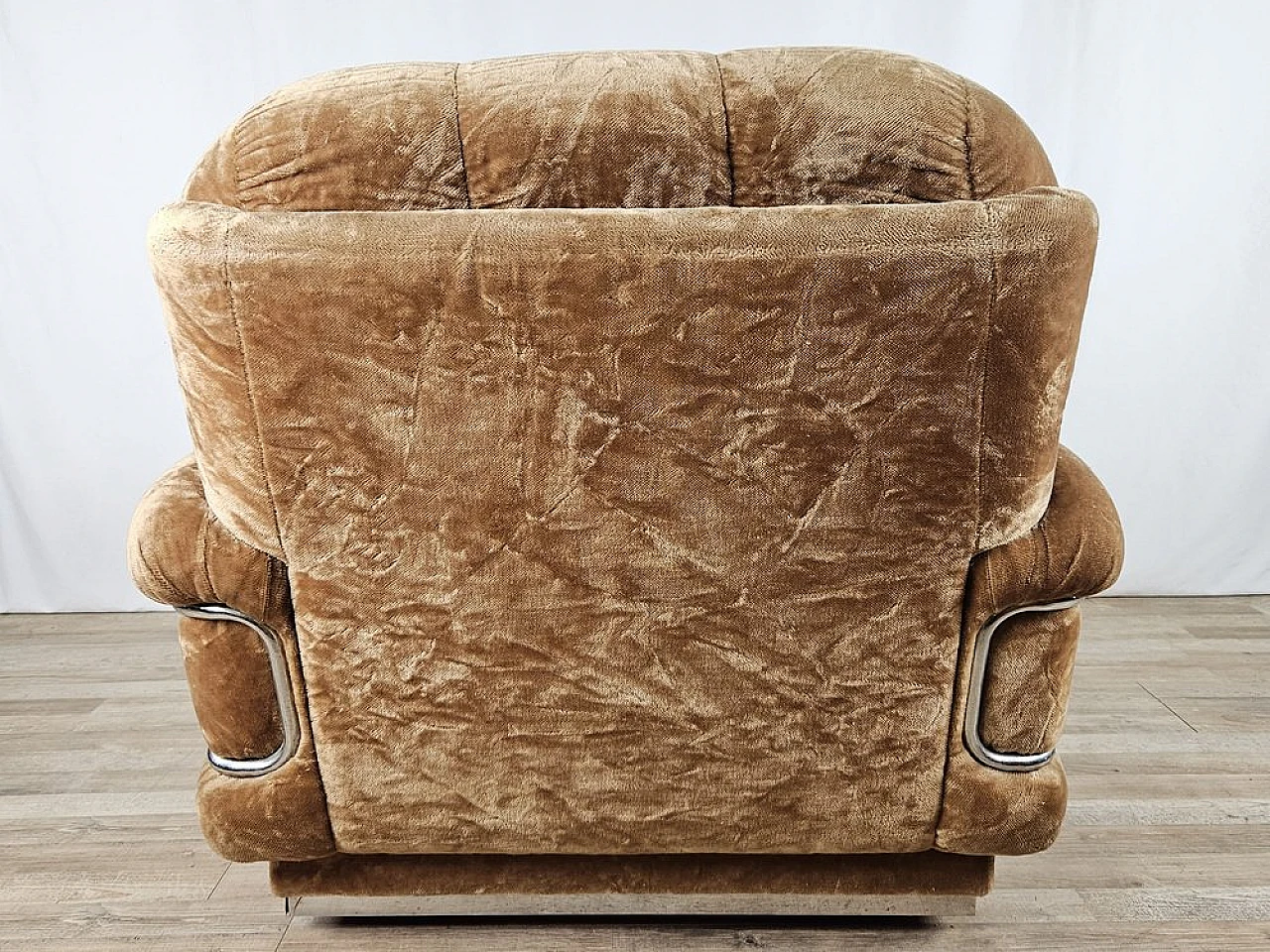 Armchair in fabric and steel with wooden feet, 1970 4