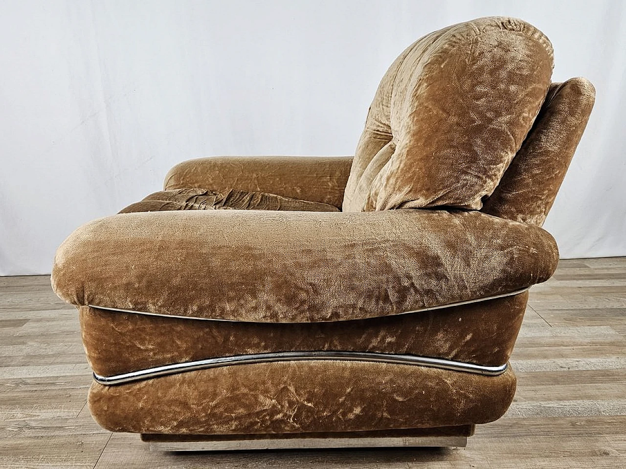 Armchair in fabric and steel with wooden feet, 1970 5