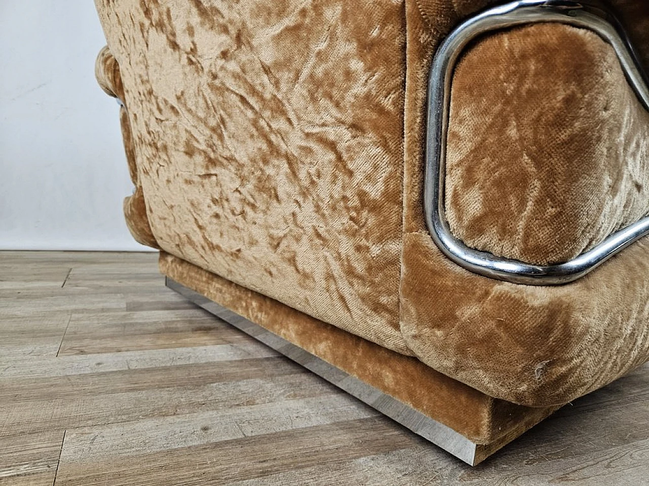 Armchair in fabric and steel with wooden feet, 1970 17