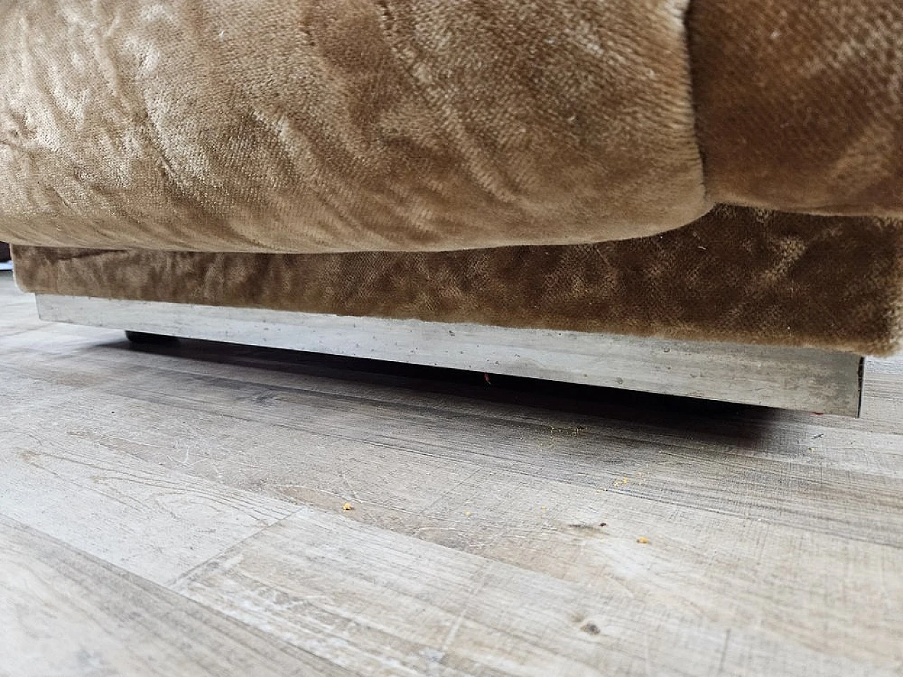 Armchair in fabric and steel with wooden feet, 1970 19