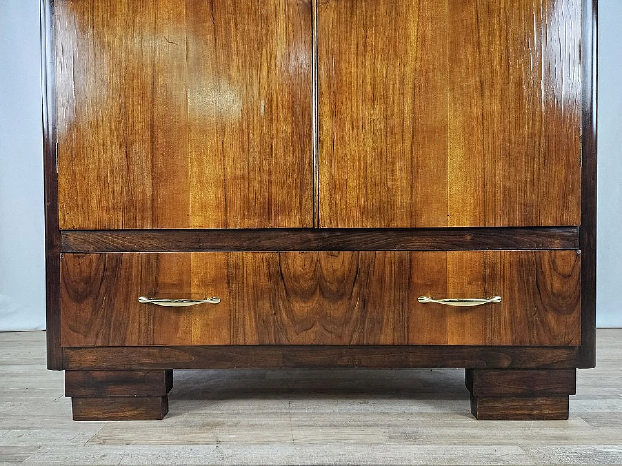 Two-door wardrobe in walnut, 1940 14