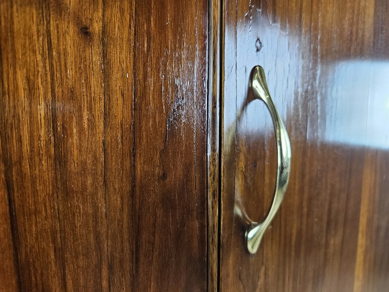 Two-door wardrobe in walnut, 1940 17