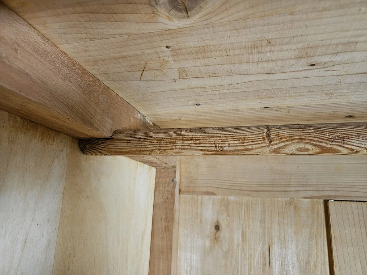 Two-door wardrobe in walnut, 1940 28