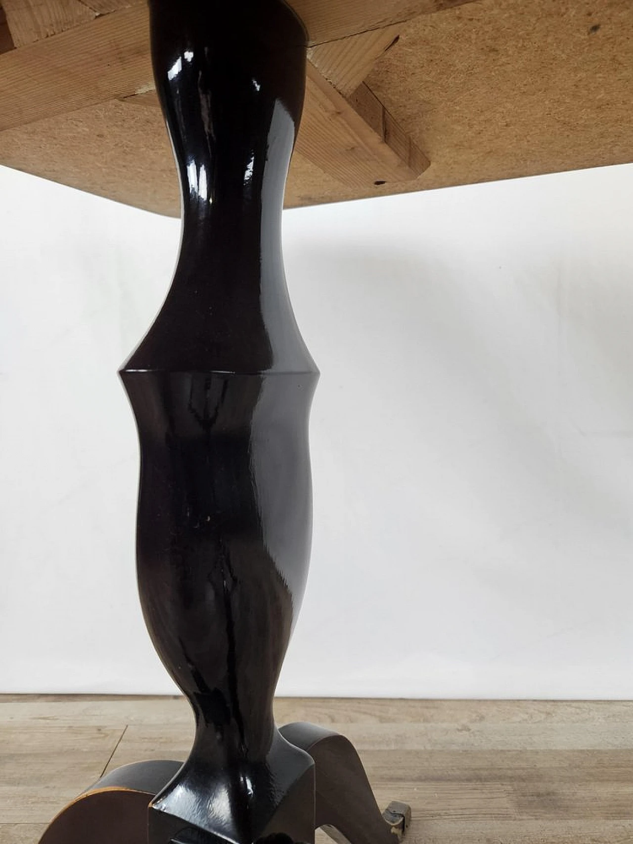 Tavolo da pranzo Mid-Century con ripiano in vetro verde, anni '50 18