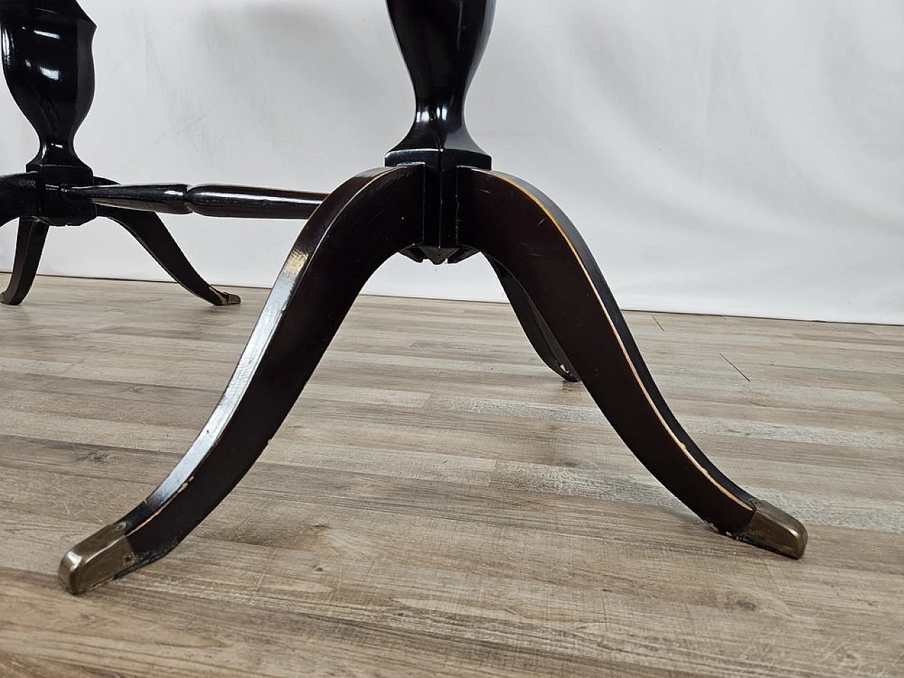 Tavolo da pranzo Mid-Century con ripiano in vetro verde, anni '50 23