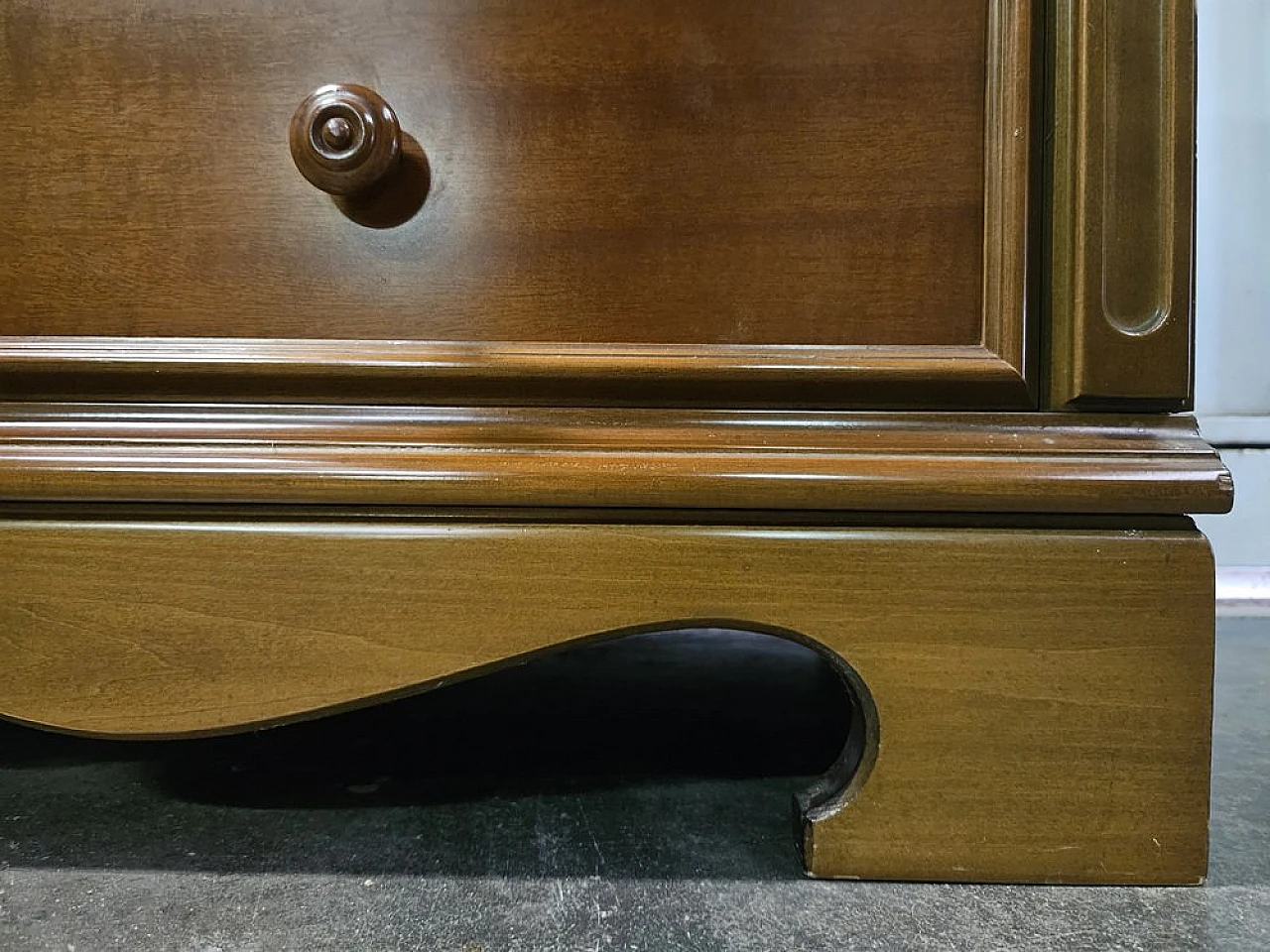 Italian carved wooden sideboard with drawers, 1980 23