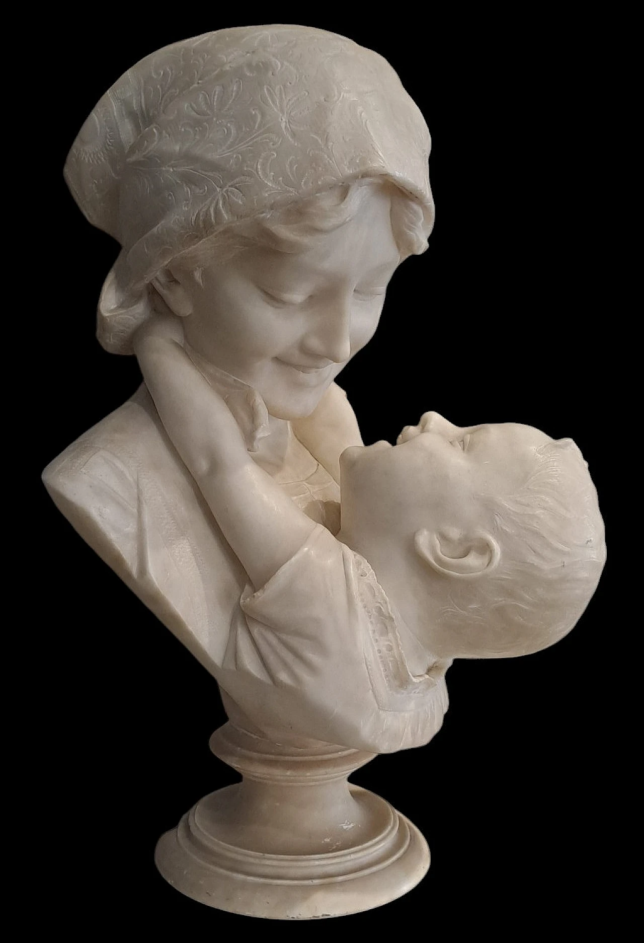 Antonio Frilli, Amore Materno, scultura in alabastro, primi '900 3