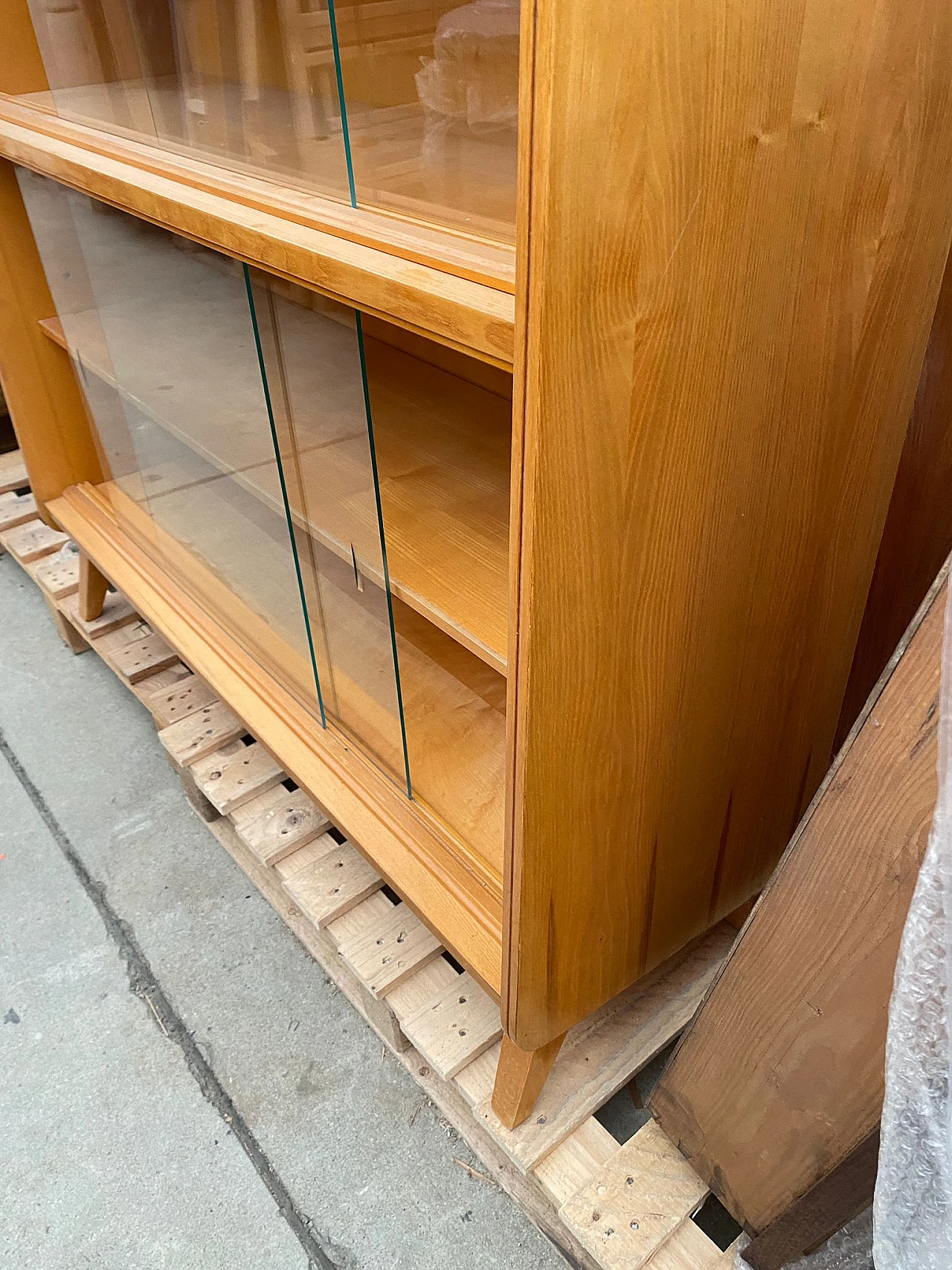 Glass cabinet by František Jirák for Jitona, 1960s 20