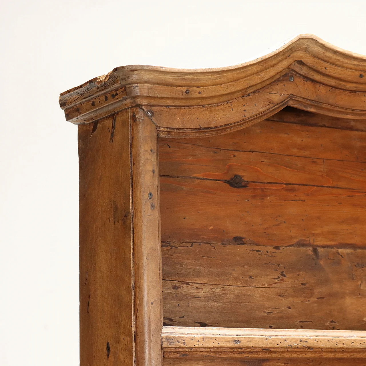 Credenza con piattaia in noce con cassetti e coppia di ante, '800 4