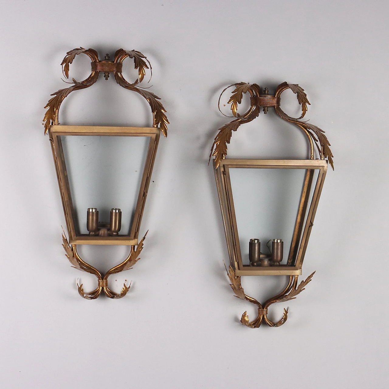 Pair of brass & iron wall lights with floral motifs 3
