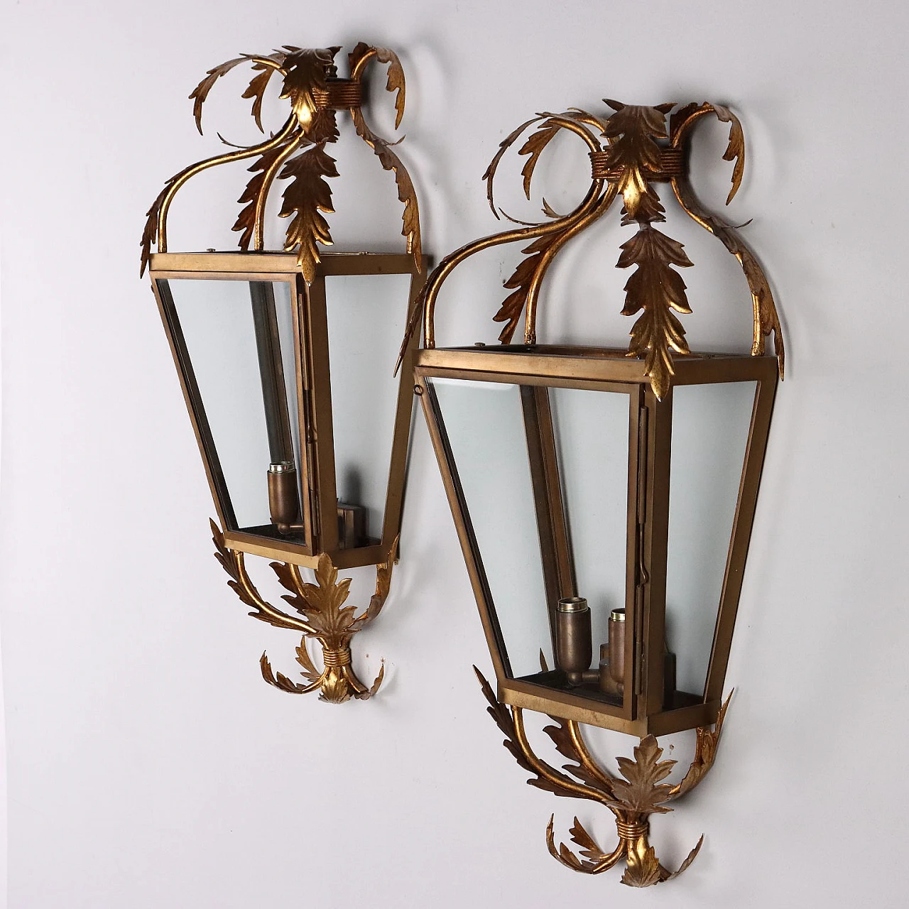 Pair of brass & iron wall lights with floral motifs 4