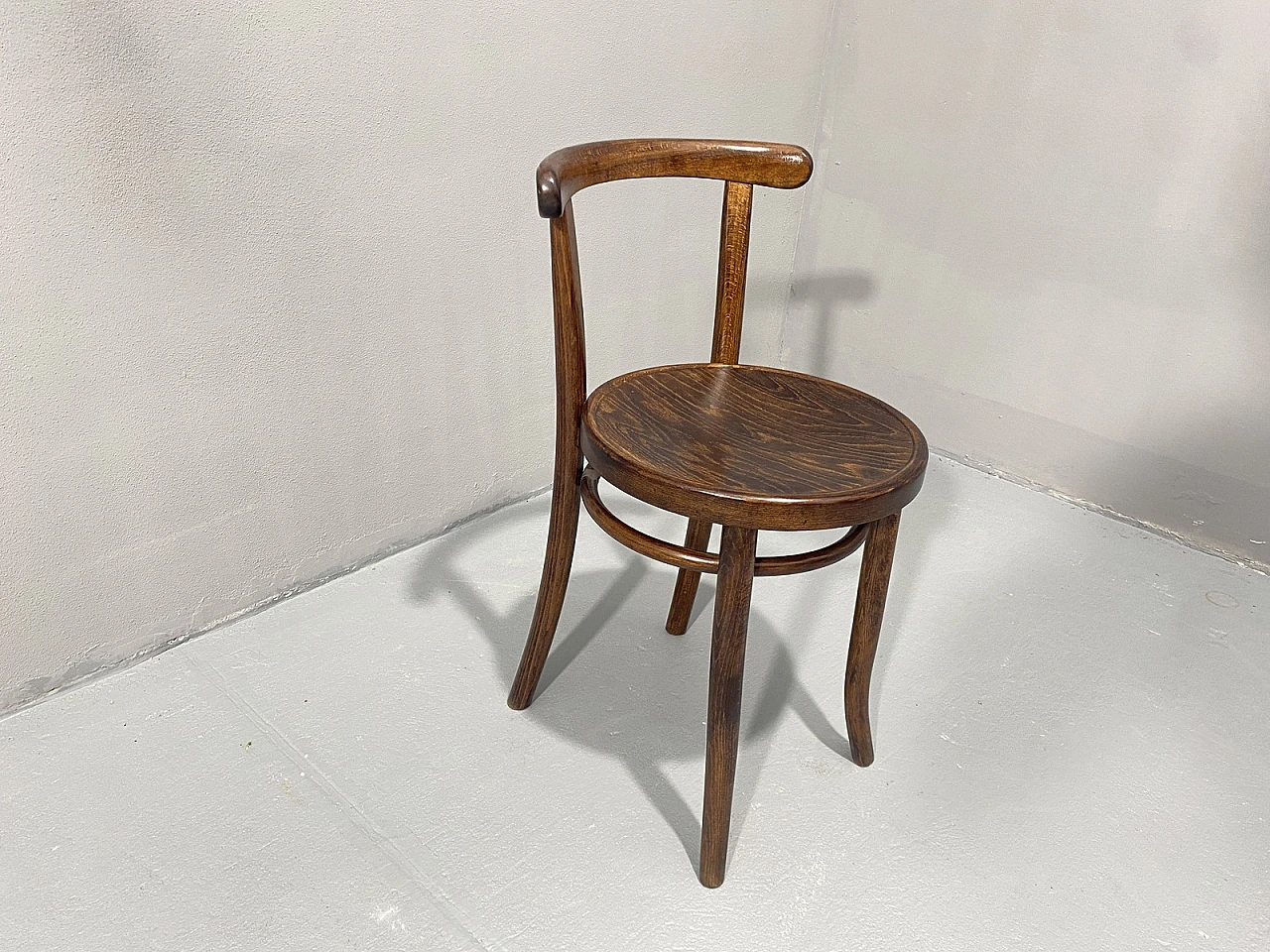 Thonet Mundus wooden chair, 1920s 5