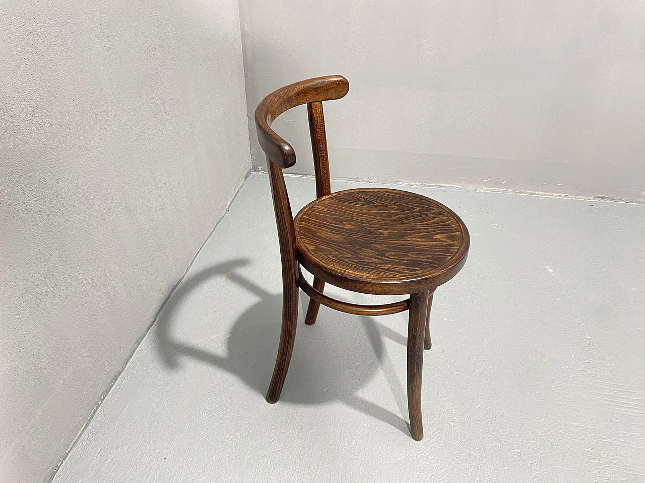 Thonet Mundus wooden chair, 1920s 7
