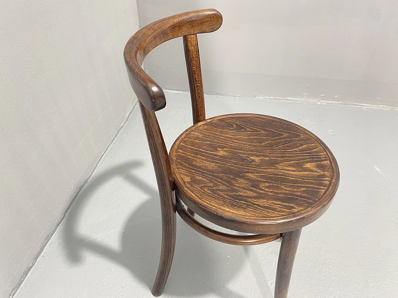 Thonet Mundus wooden chair, 1920s 8