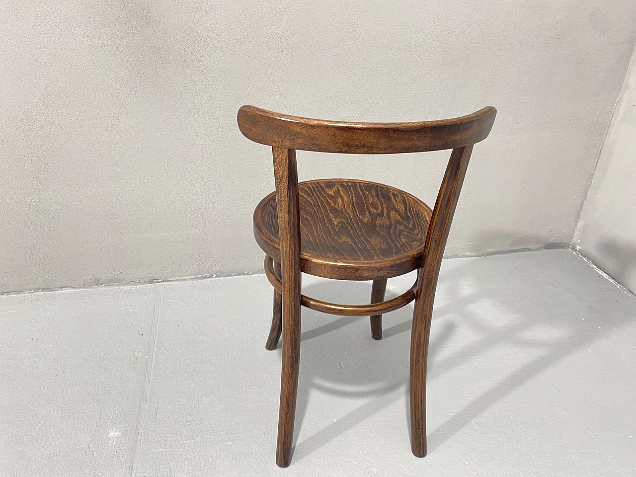 Thonet Mundus wooden chair, 1920s 13