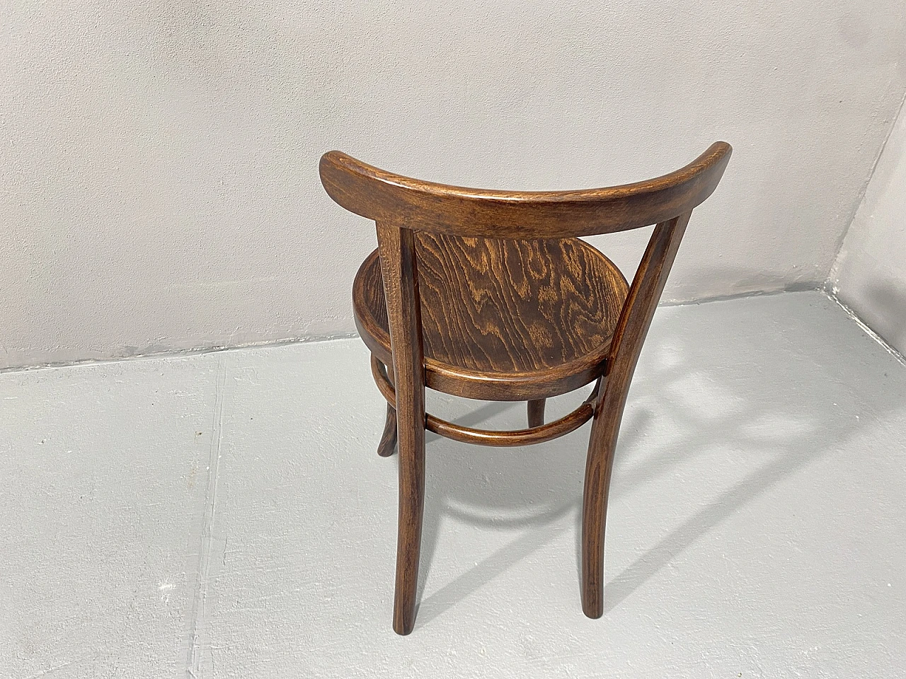 Thonet Mundus wooden chair, 1920s 14