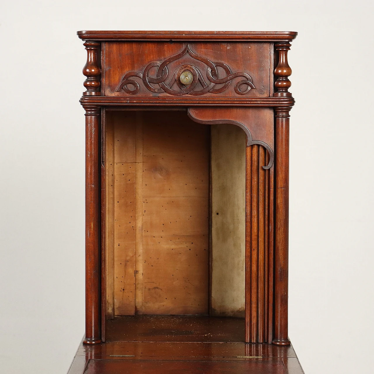 Neo-Gothic mahogany library ladder, late 19th century 3