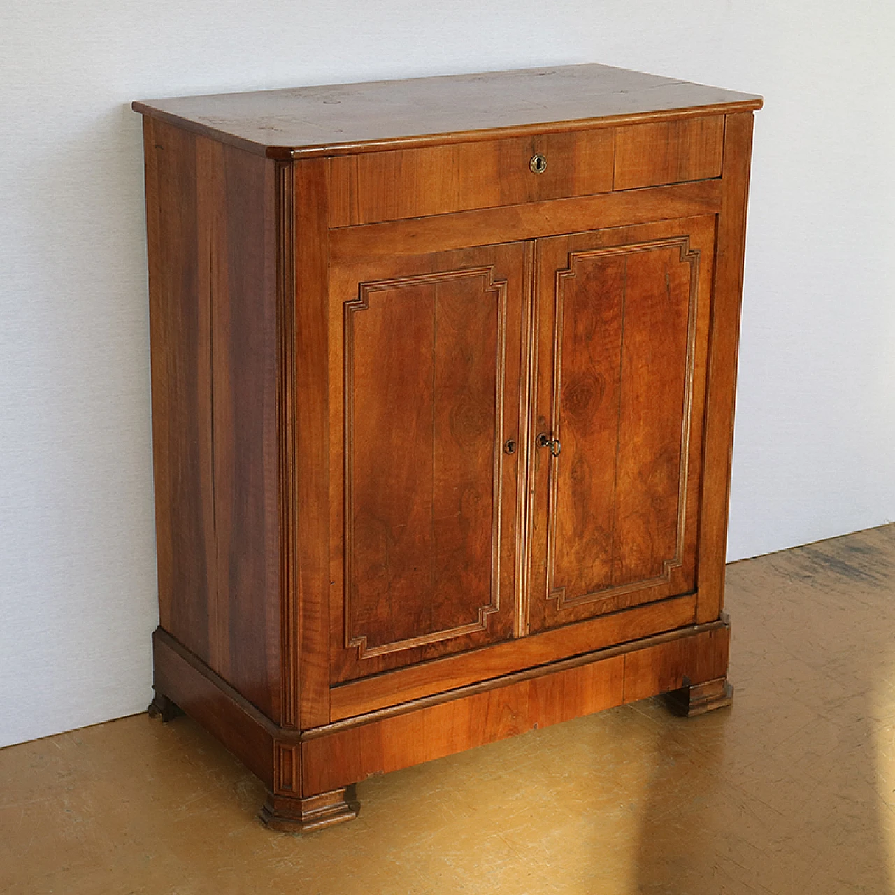 Credenza  in noce 4