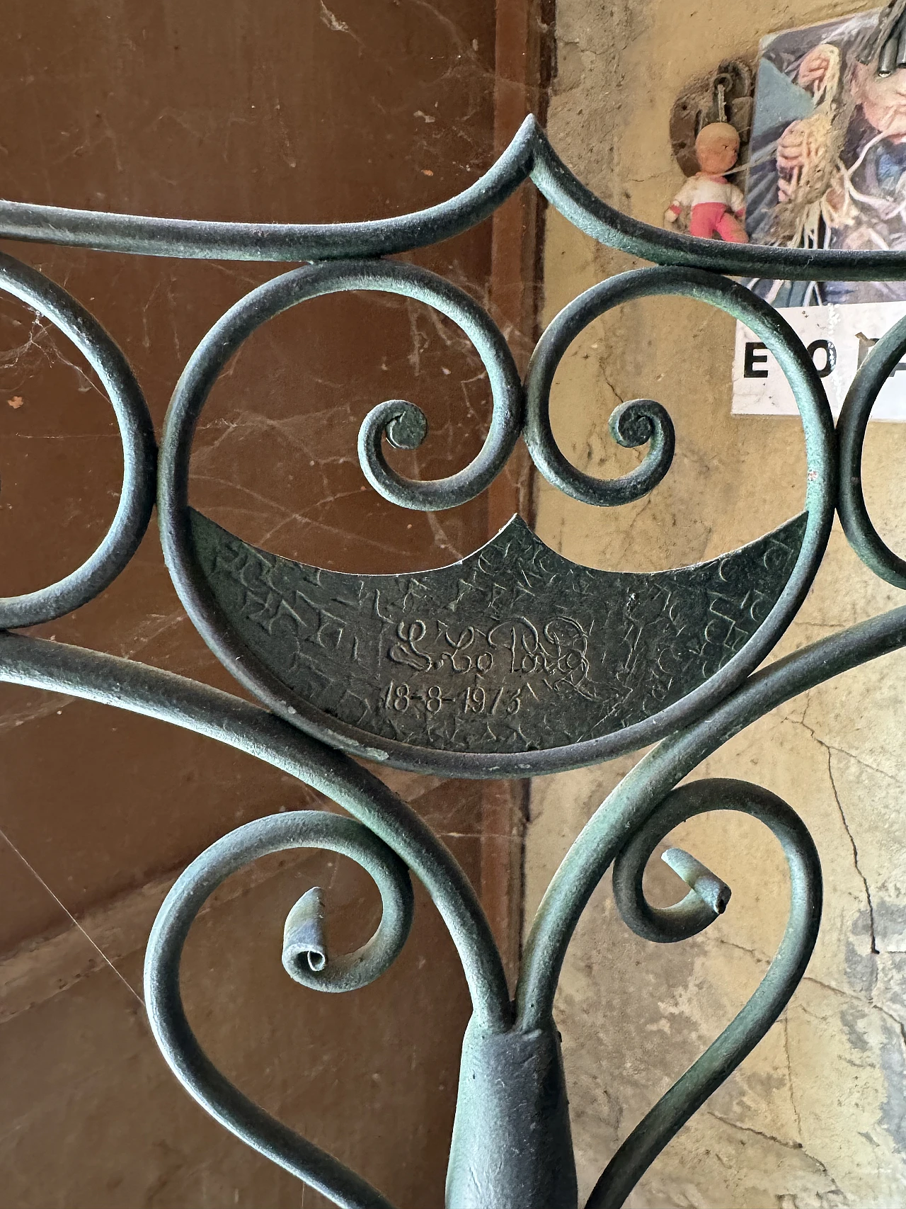 Hand-wrought iron cage holder, 1970s 2