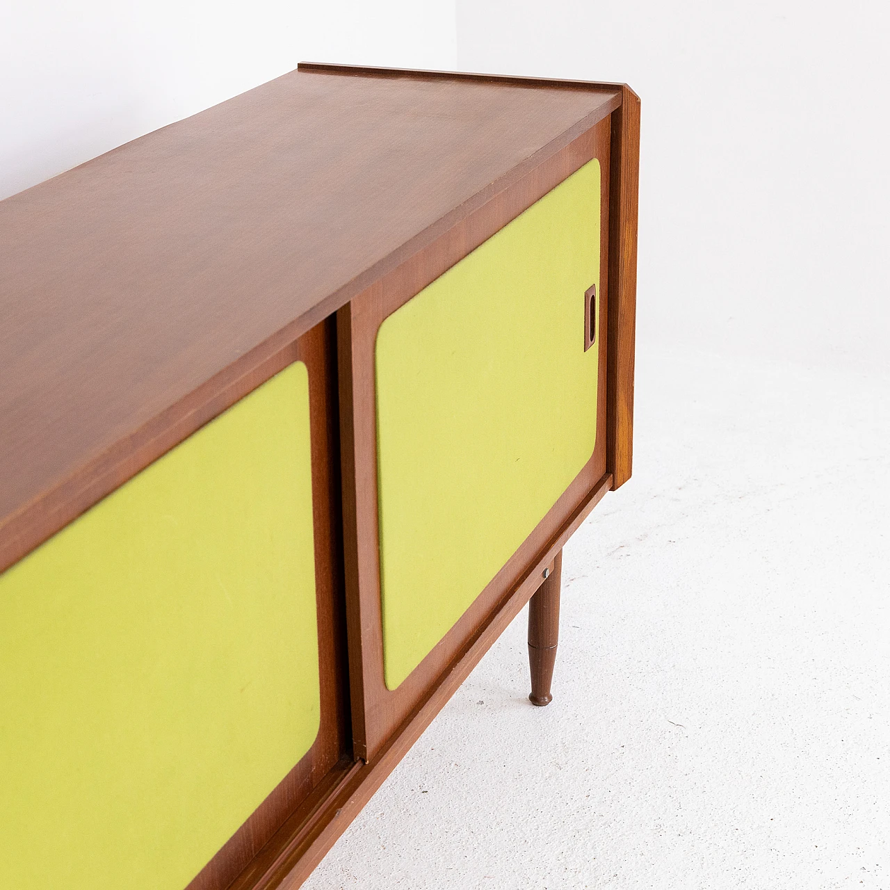 Credenza italiana in legno di noce e tessuto verde, anni '70 4