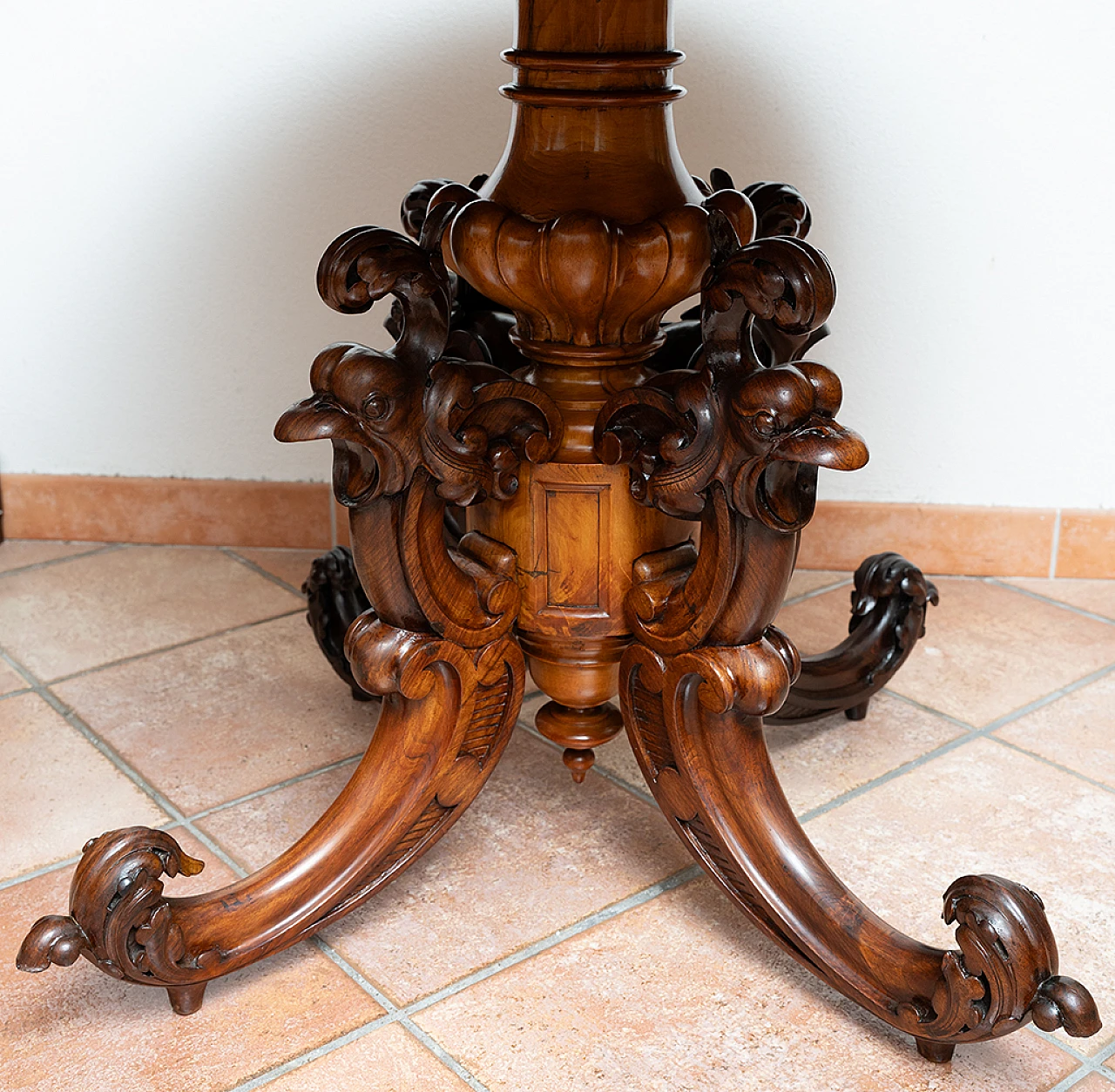 Louis Philippe round coffee table, 19th century 4