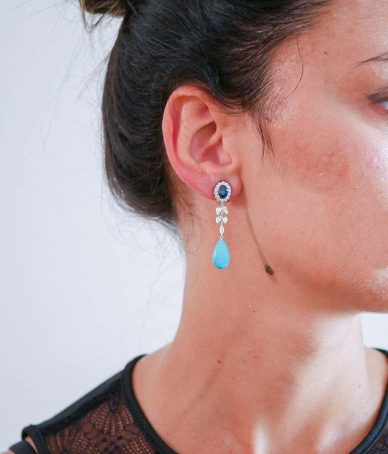 Turquoise, sapphires, diamonds and platinum earrings, 2000s 4