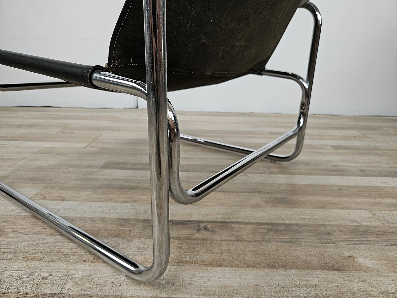 Attico armchair by Antonello Mosca in black leather and tubular steel 17