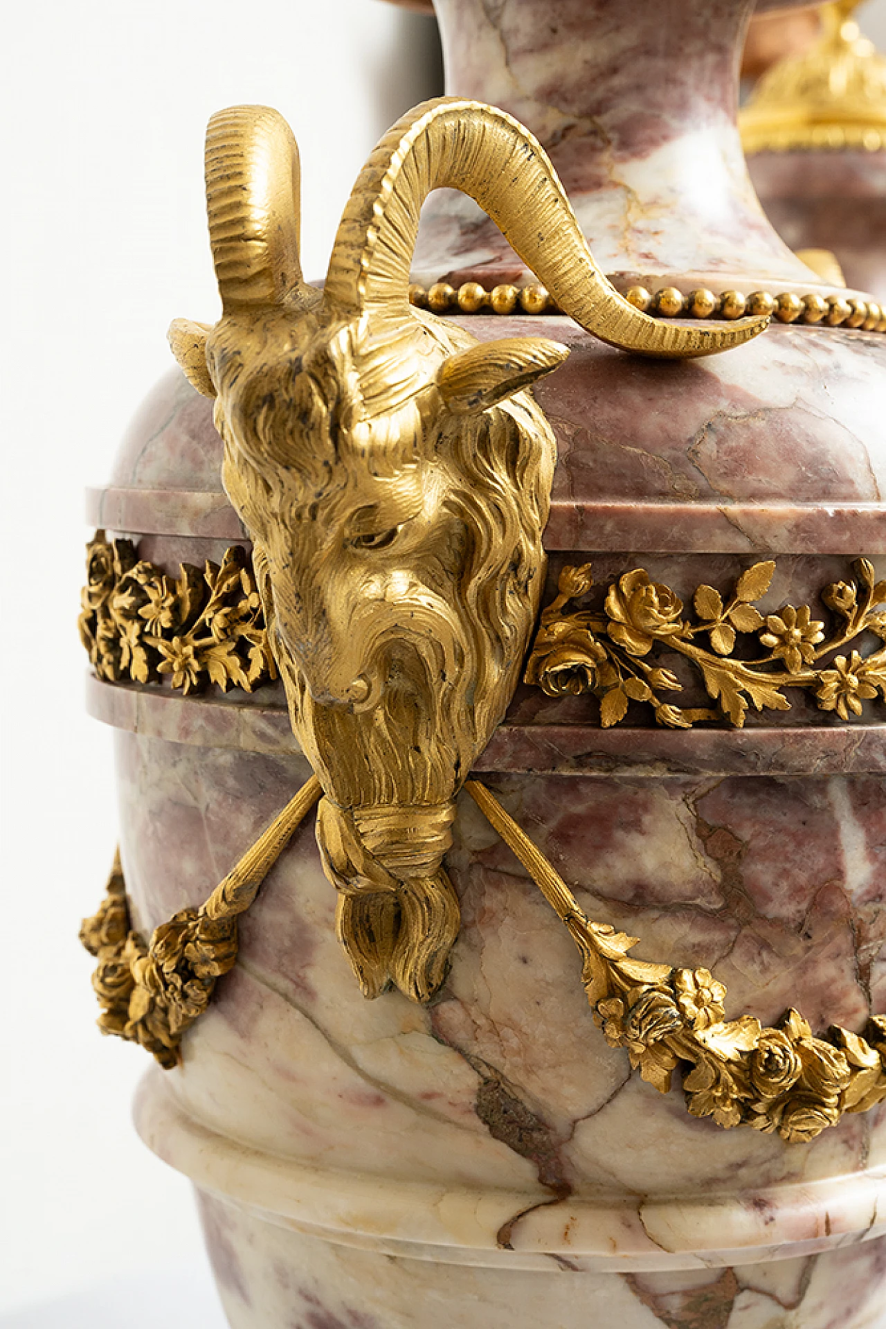 Coppia di cassolette Napoleone III in marmo e bronzo, '800 6