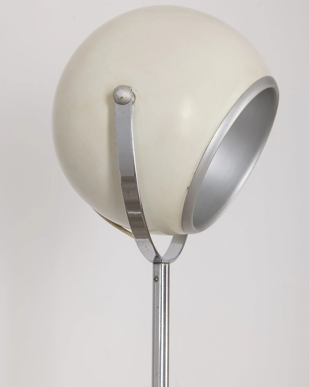 White adjustable floor lamp, 1970s 5