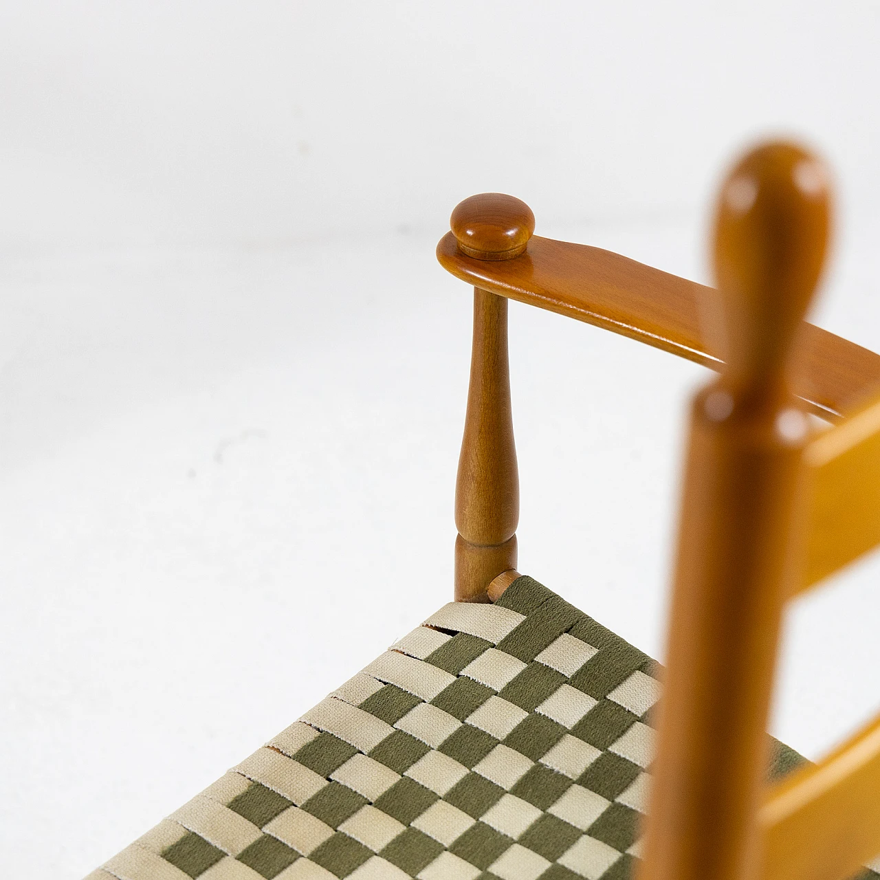 Coppia di poltrone della serie Shakers, per De Padova 14