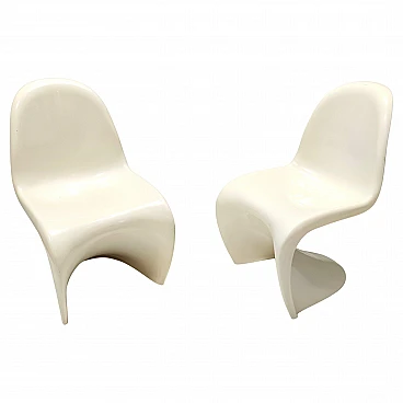 Pair of ivory plastic side chairs in the style of Verner Panton, 1990s