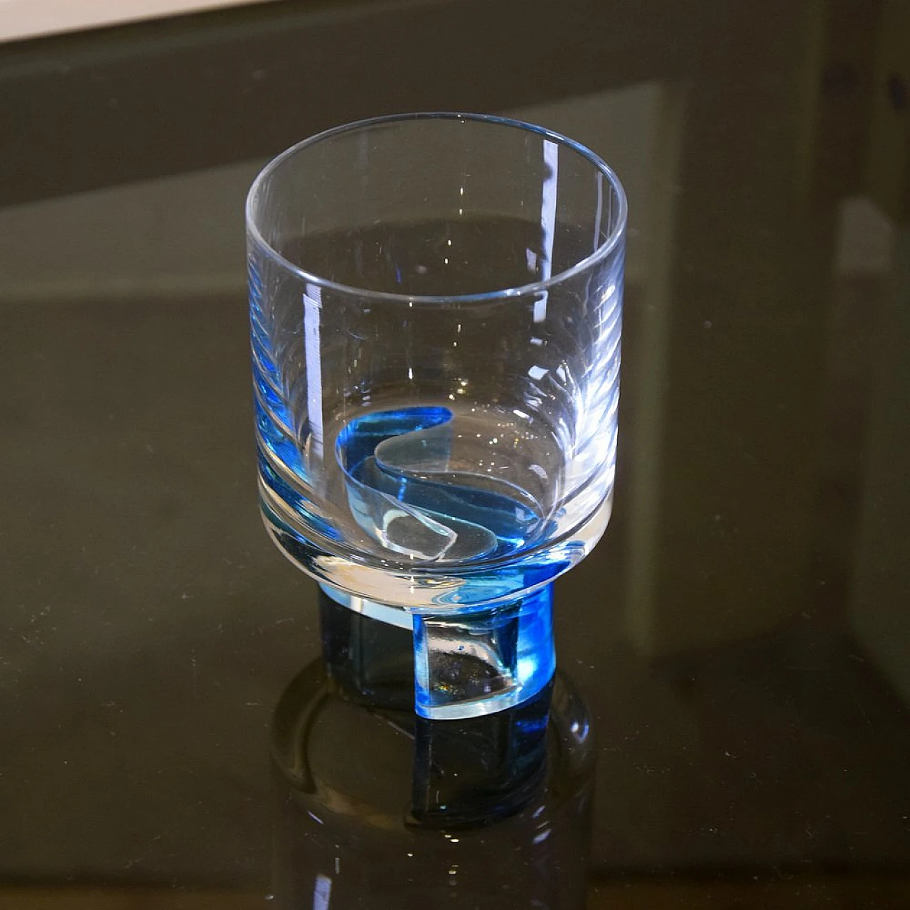 6 Stained glass tumblers in the style of Joe Colombo, 1970s 3