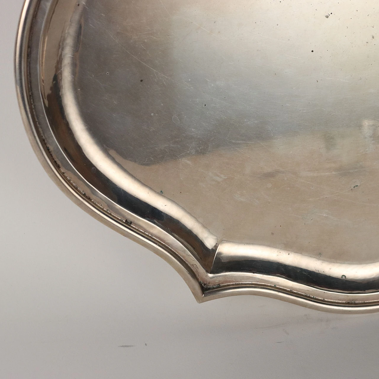 Vassoio in argento di Roberto Mugnai, anni '70 4