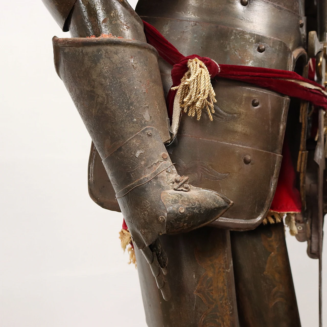 Engraved metal parade armor 6