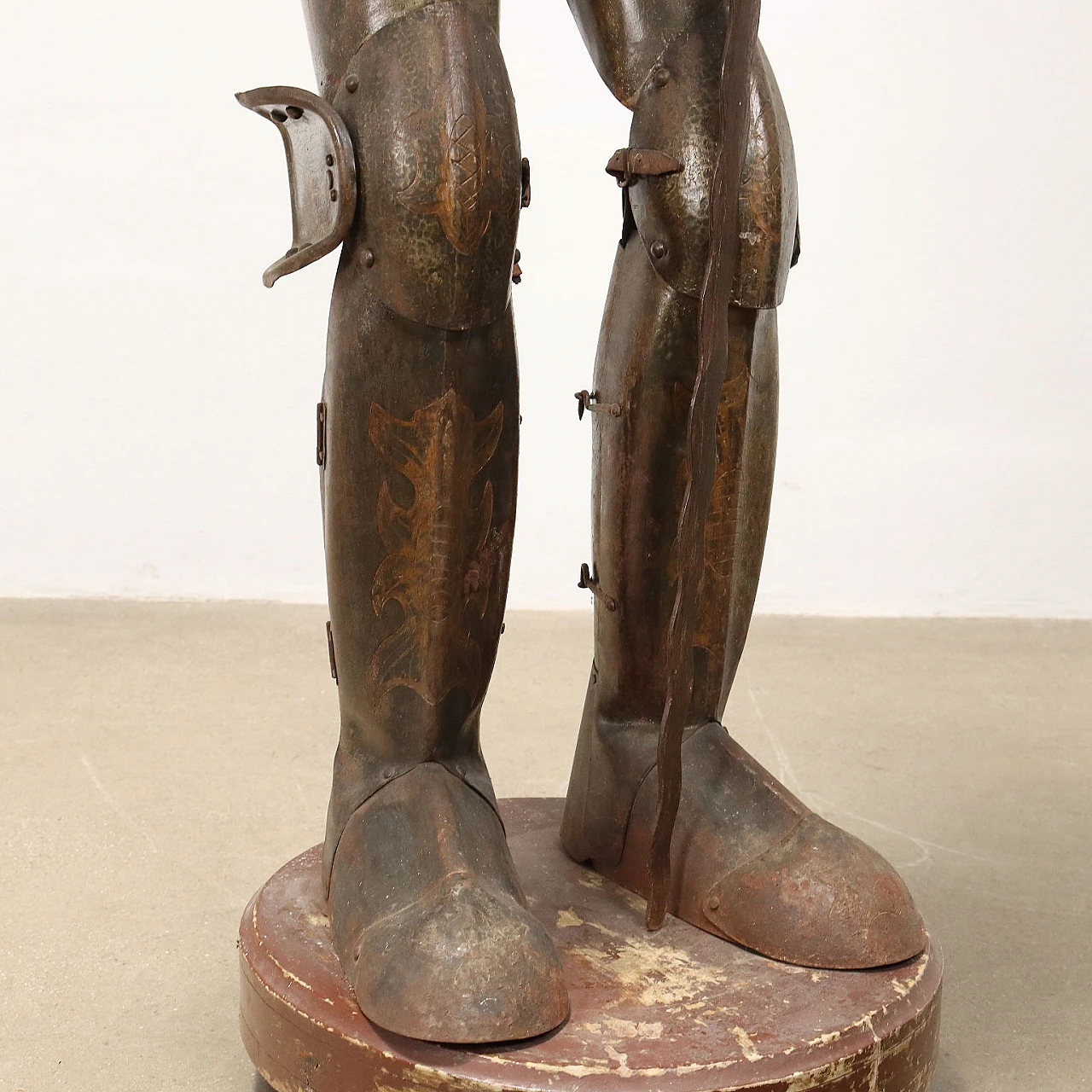 Engraved metal parade armor 10