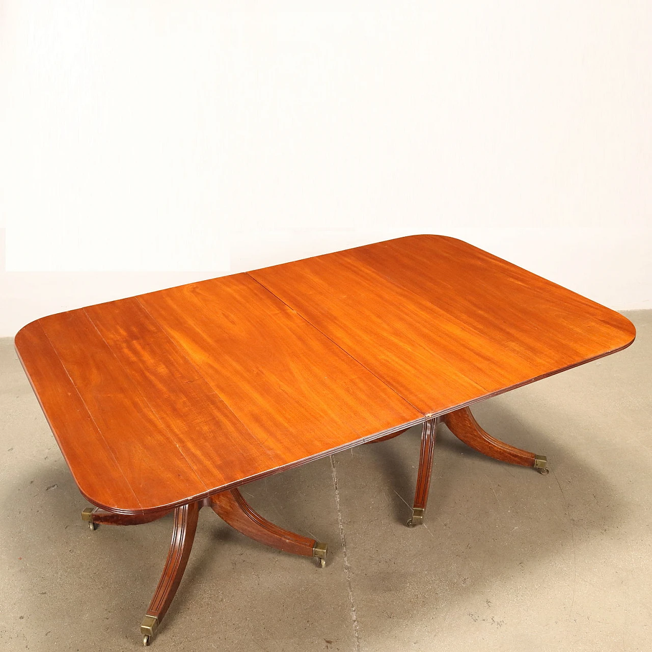 Coppia di tavoli a vela inglesi in mogano, inizio '900 3