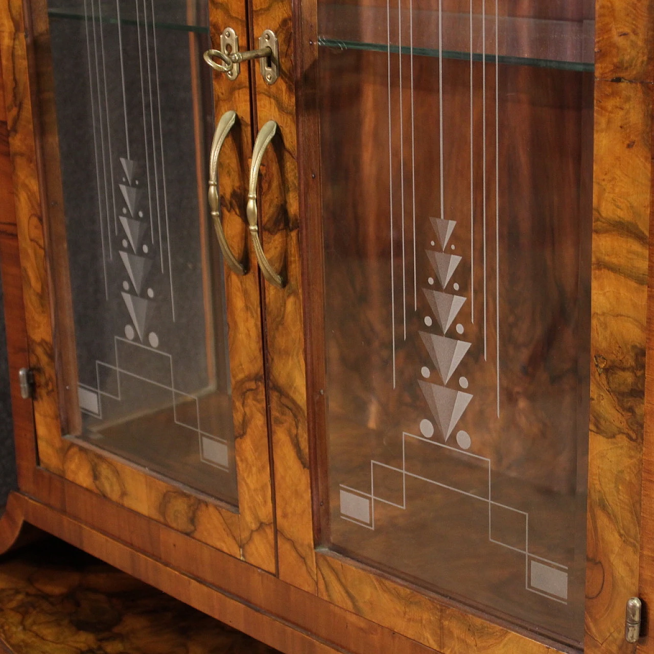 Art Deco showcase, 1930s 3