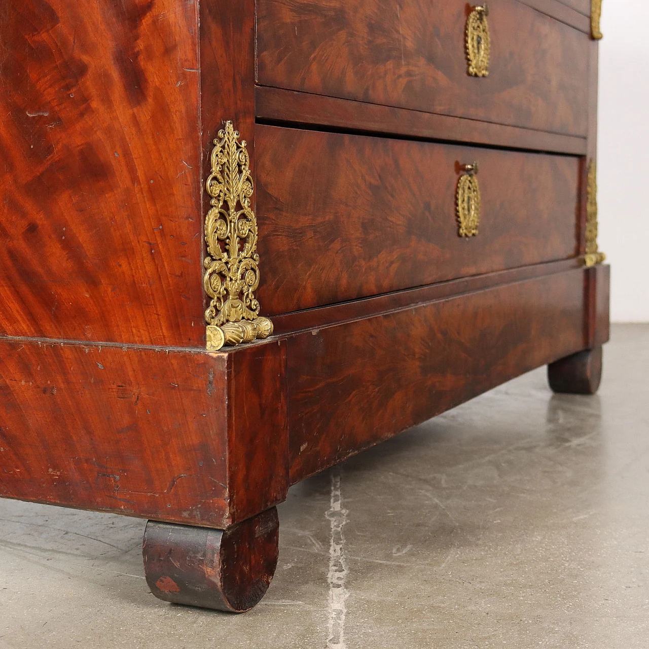 Cassettone Restaurazione francese in legno, marmo e bronzo, '800 9