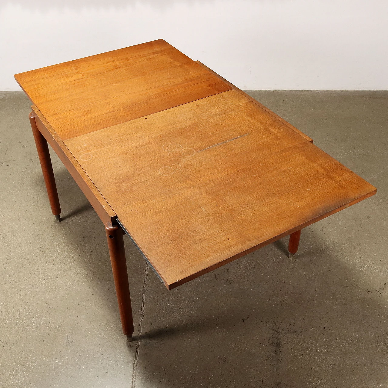 Tavolo allungabile in legno massello impiallacciato teak, anni '60 3