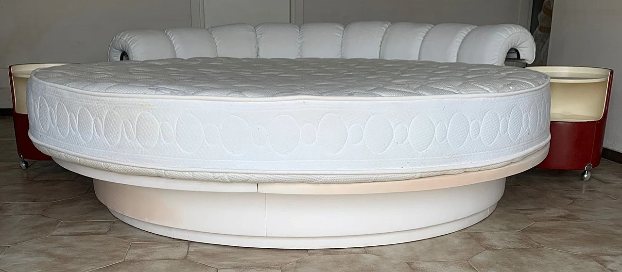 Lullaby ed and ightstands by Luigi Massoni for Poltrona Frau, 1968 2