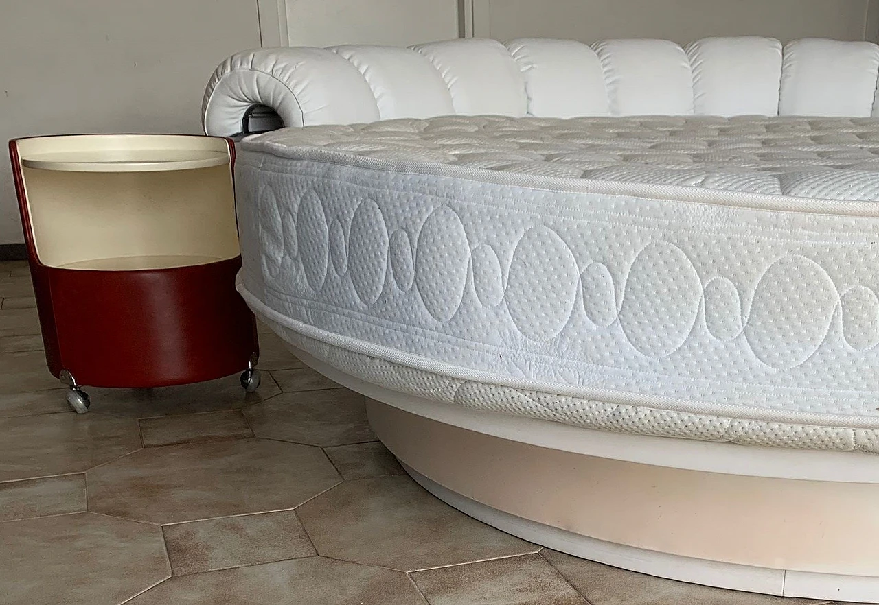 Lullaby ed and ightstands by Luigi Massoni for Poltrona Frau, 1968 19