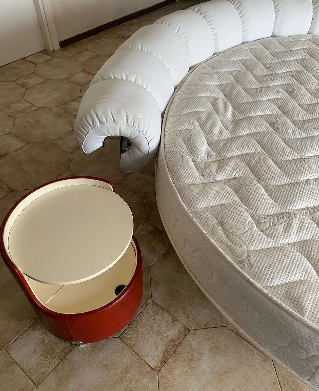 Lullaby ed and ightstands by Luigi Massoni for Poltrona Frau, 1968 20