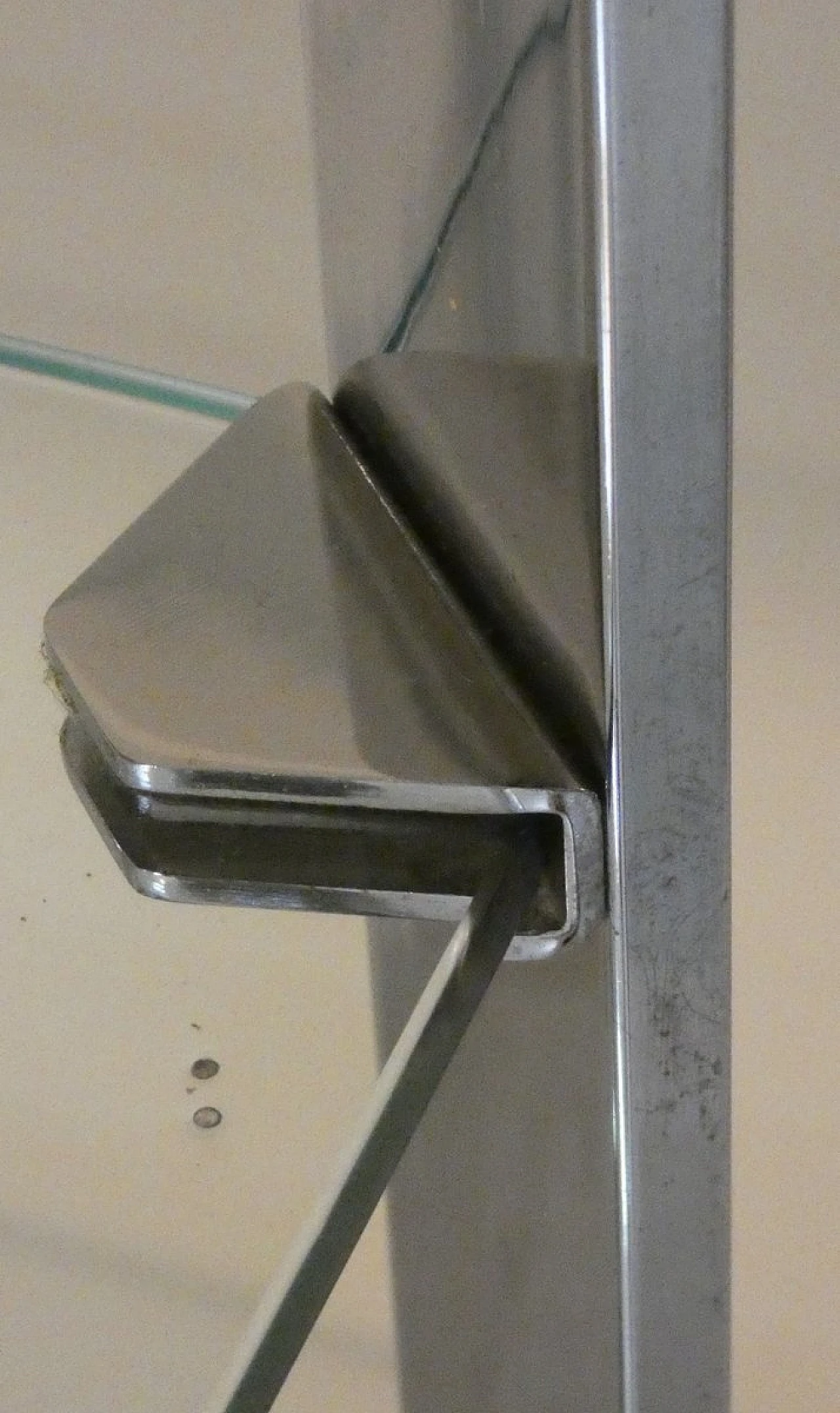 Vetrine a giorno in acciaio e cristallo di Cidue, Italia, anni '70 13