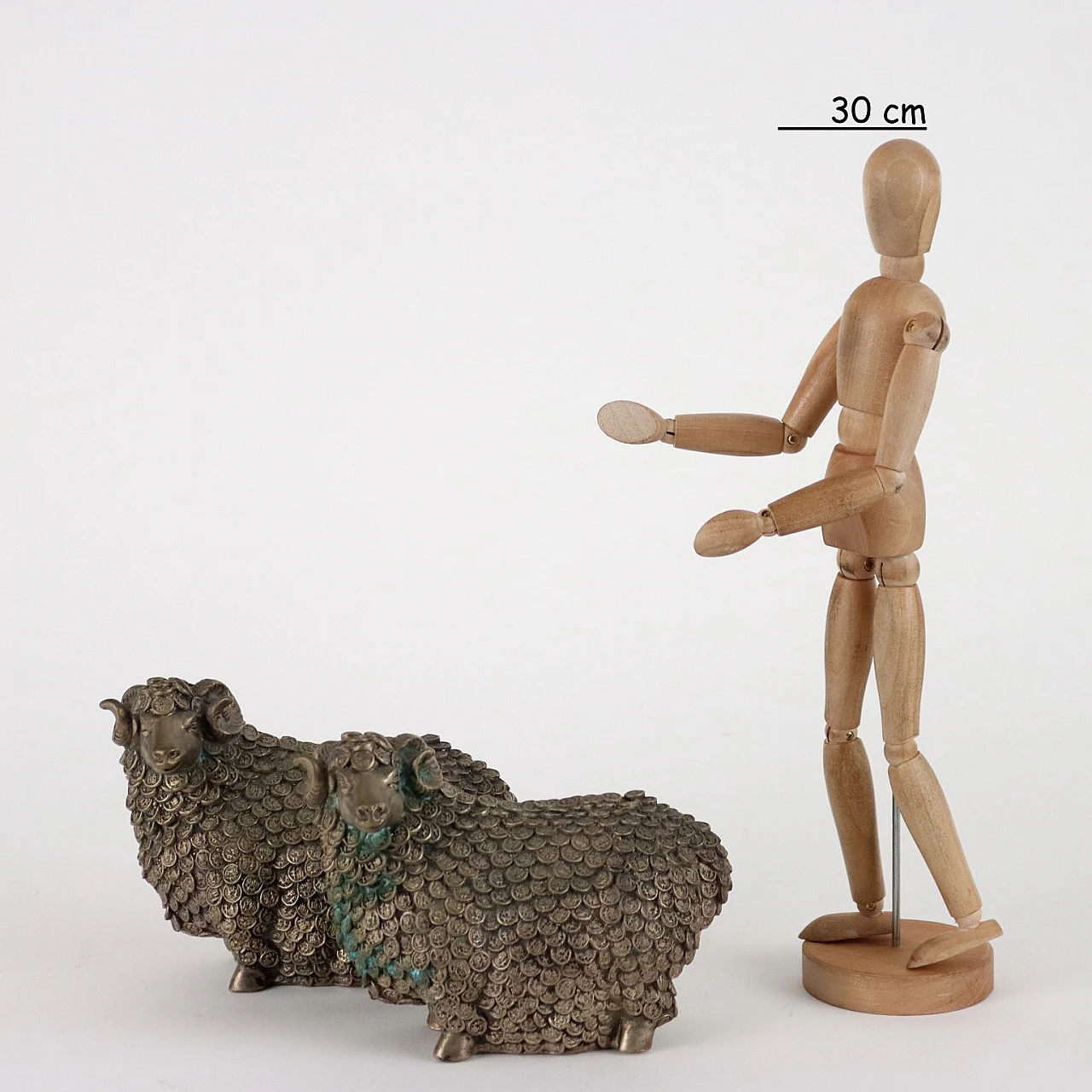 Coppia di sculture cinesi di arieti in metallo 2