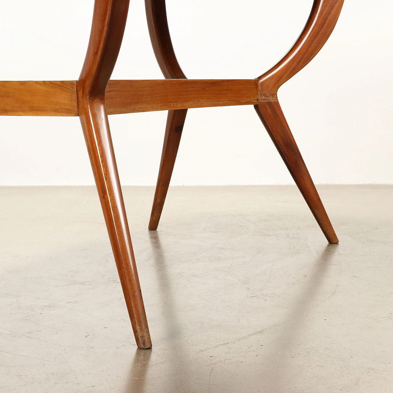 Tavolo in faggio tinto e vetro retro trattato, anni '50 6