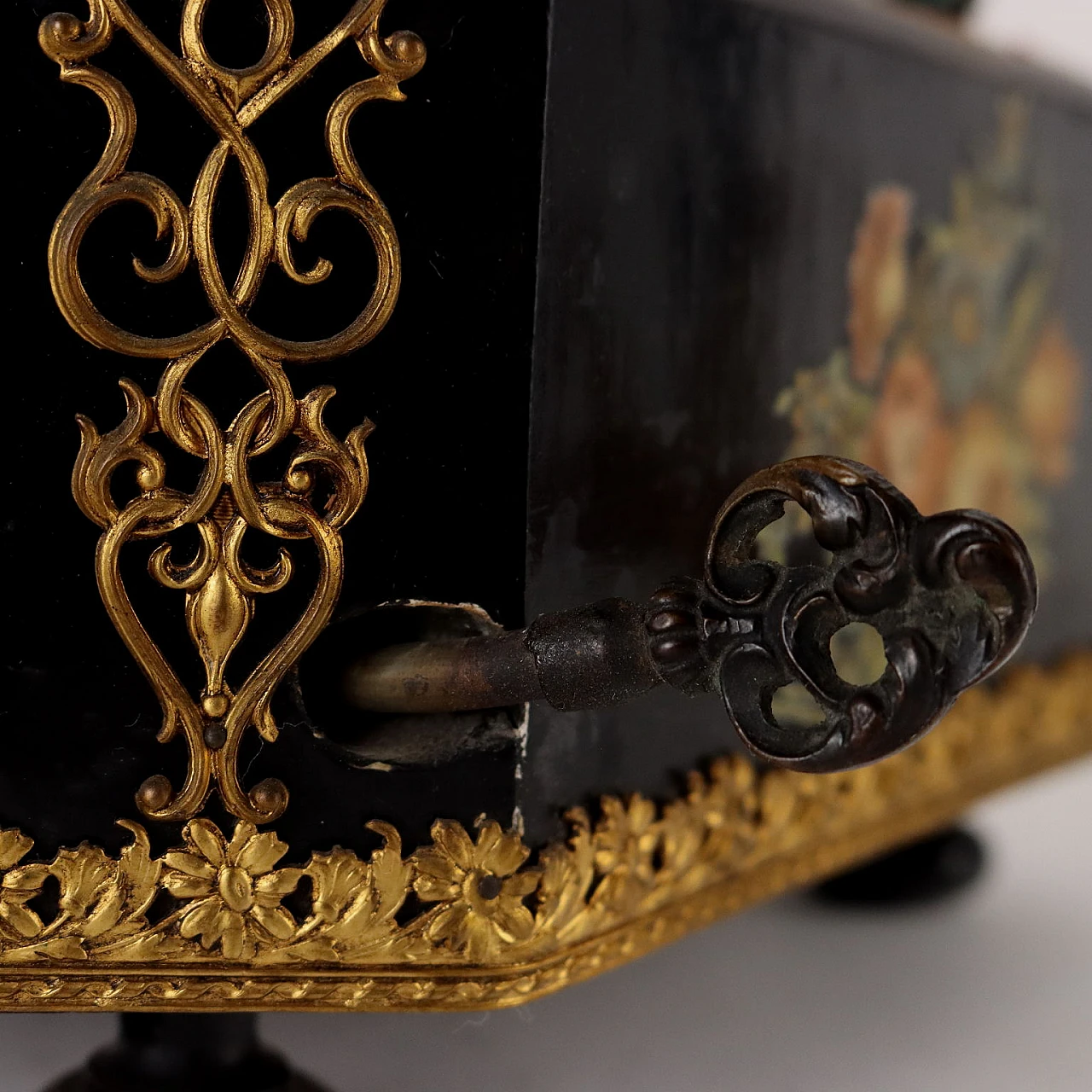 Automa di donna con chitarra in legno, bronzo, porcellana e tessuto, '800 6