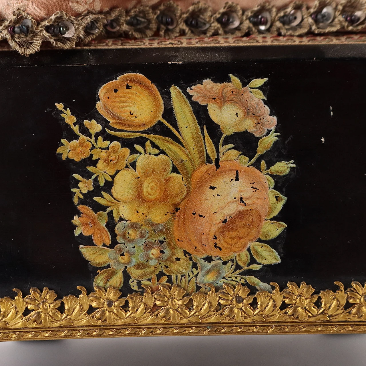 Automa di donna con chitarra in legno, bronzo, porcellana e tessuto, '800 9