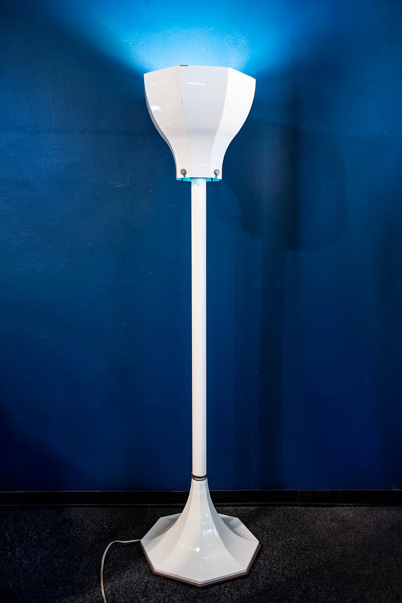 Enamelled metal floor Lamp by Pouenat, 1970s 2